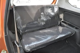 2011款一汽森雅S80