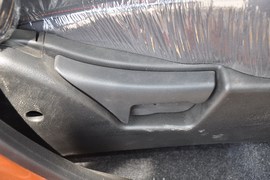 2011款一汽森雅S80