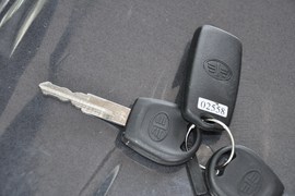 2011款一汽森雅S80
