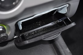 2011款一汽森雅S80