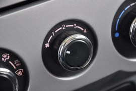 2011款一汽森雅S80