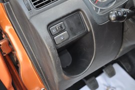 2011款一汽森雅S80