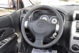2011款一汽森雅S80
