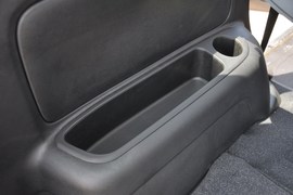 2011款一汽森雅S80