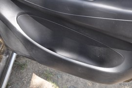 2011款一汽森雅S80