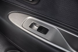 2011款一汽森雅S80