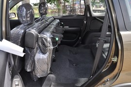 2011款一汽森雅S80