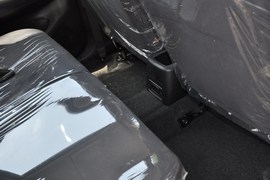 2011款一汽森雅S80