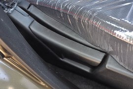 2011款一汽森雅S80