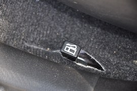 2011款一汽森雅S80