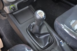 2011款一汽森雅S80