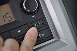2011款一汽森雅S80