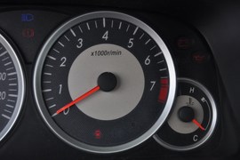 2011款一汽森雅S80