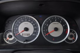 2011款一汽森雅S80