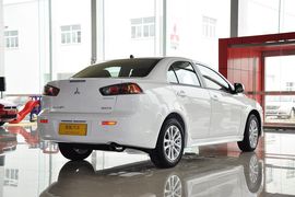 2011款三菱翼神