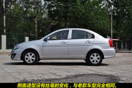 2011款北京现代雅绅特1.4GL到店实拍图解