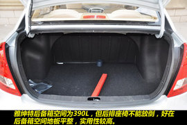 2011款北京现代雅绅特1.4GL到店实拍图解