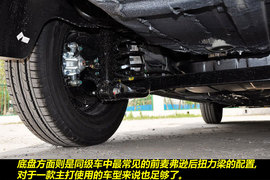 2011款北京现代雅绅特1.4GL到店实拍图解