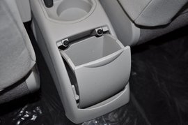 2011款雪铁龙世嘉1.6L手自一体冠军版