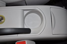 2011款雪铁龙世嘉1.6L手自一体冠军版