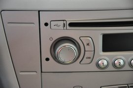 2011款雪铁龙世嘉1.6L手自一体冠军版