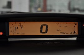2011款雪铁龙世嘉1.6L手自一体冠军版