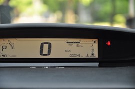 2011款雪铁龙世嘉两厢1.6AT冠军版实拍