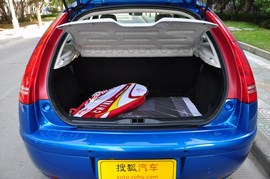 2011款雪铁龙世嘉两厢1.6AT冠军版实拍