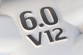   2011款阿斯顿马丁V12 Vantage