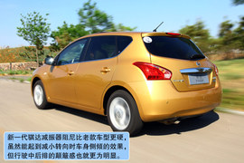 2011款东风日产新一代骐达试驾实拍