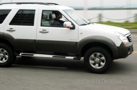 傲龙CUV