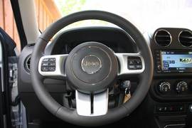 2011款Jeep自由客70周年纪念版