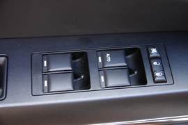 2011款Jeep自由客70周年纪念版