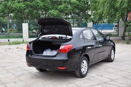 2011款北京现代新悦动
