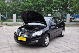 2011款北京现代新悦动