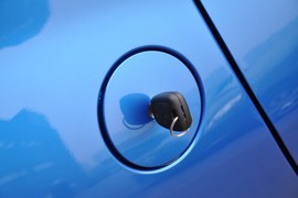 2011款标致207两厢