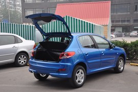 2011款标致207两厢