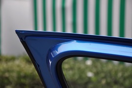 2011款标致207两厢