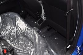 2011款标致207两厢