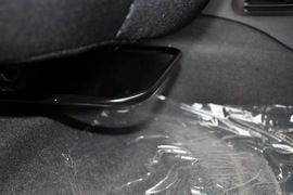 2011款标致207两厢