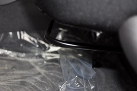 2011款标致207两厢