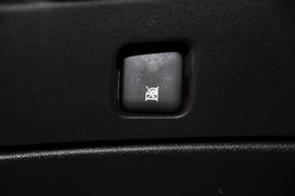 2011款标致207两厢