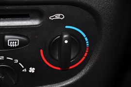 2011款标致207两厢