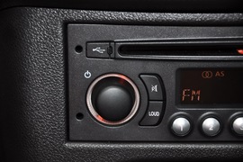 2011款标致207两厢