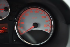 2011款标致207两厢