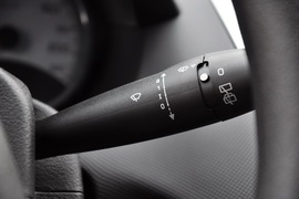 2011款标致207两厢