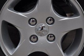 2011款标致207两厢