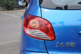 2011款标致207两厢