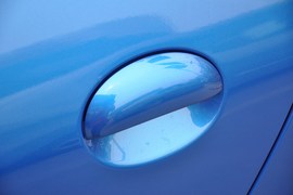 2011款标致207两厢