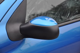 2011款标致207两厢